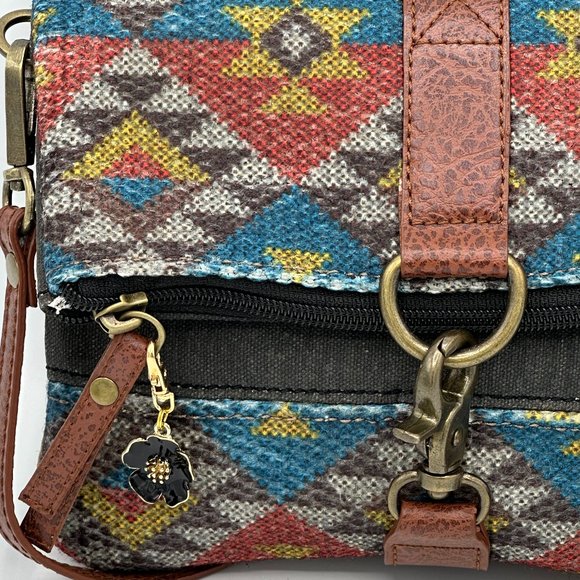 NWT Paige Up-Cycled Canvas and Durrie Crossbody M-6528 by Mona B - Picture 4 of 7